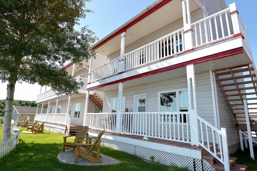 Motel et Chalets Bo-Fleuve Evangeline Saint-Siméon Extérieur photo