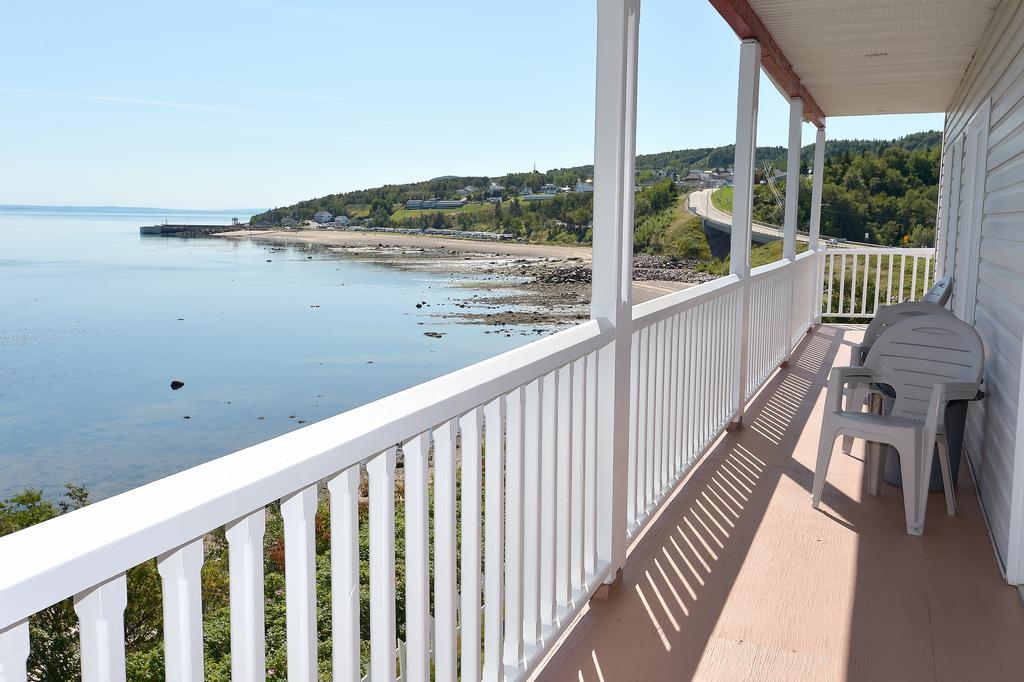 Motel et Chalets Bo-Fleuve Evangeline Saint-Siméon Extérieur photo