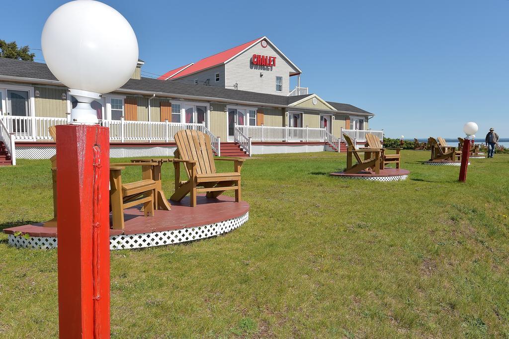 Motel et Chalets Bo-Fleuve Evangeline Saint-Siméon Extérieur photo