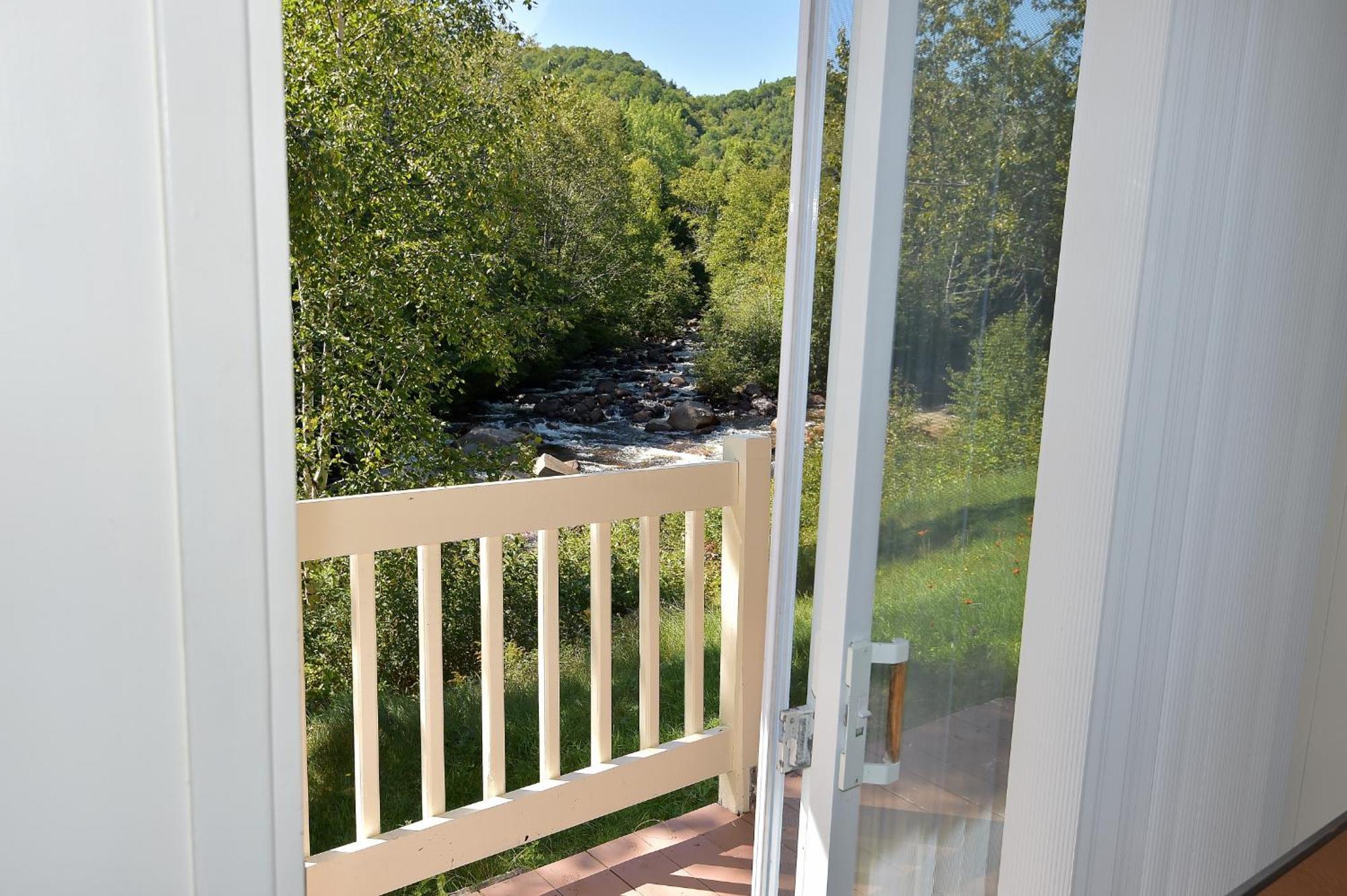 Motel et Chalets Bo-Fleuve Evangeline Saint-Siméon Chambre photo