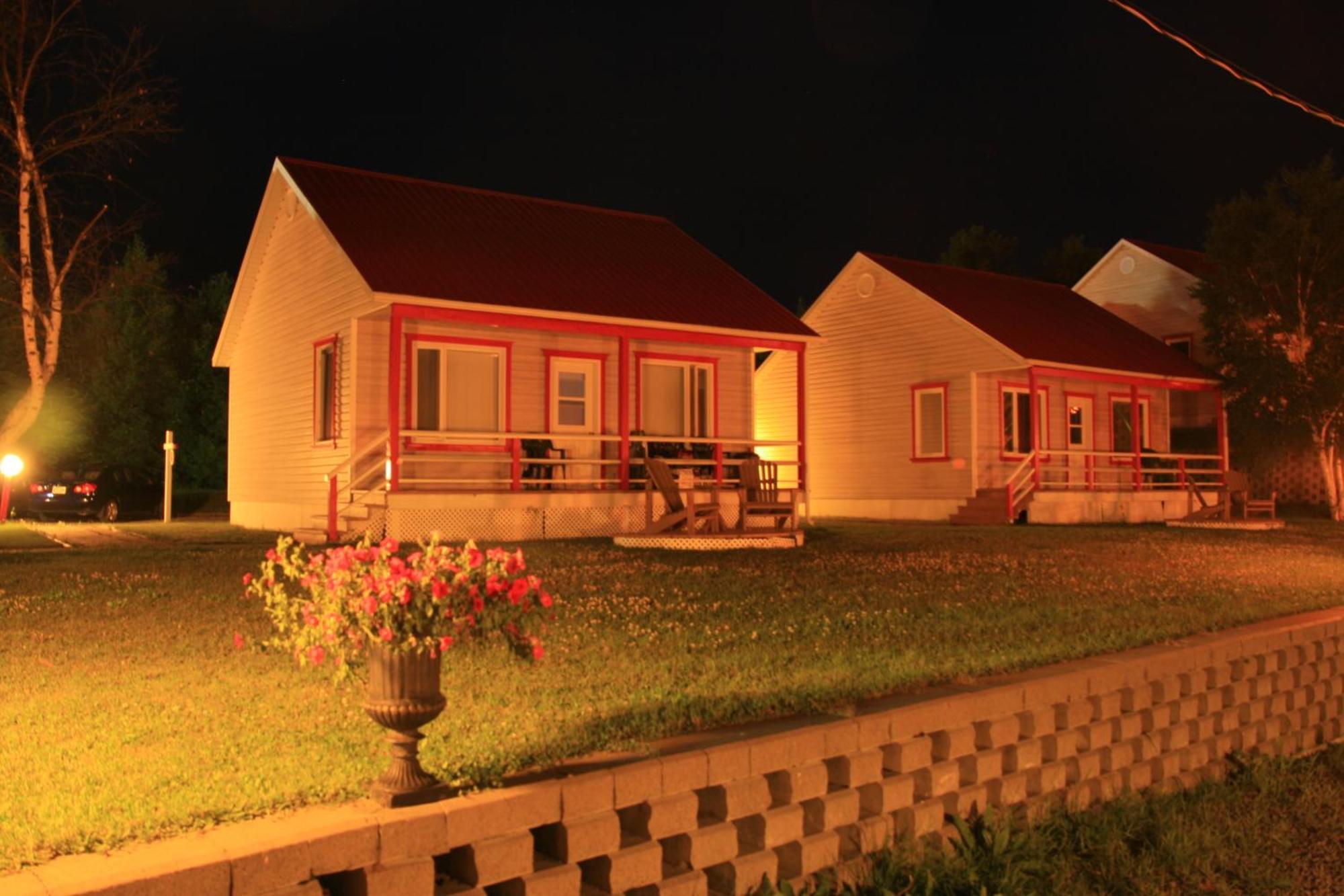 Motel et Chalets Bo-Fleuve Evangeline Saint-Siméon Chambre photo